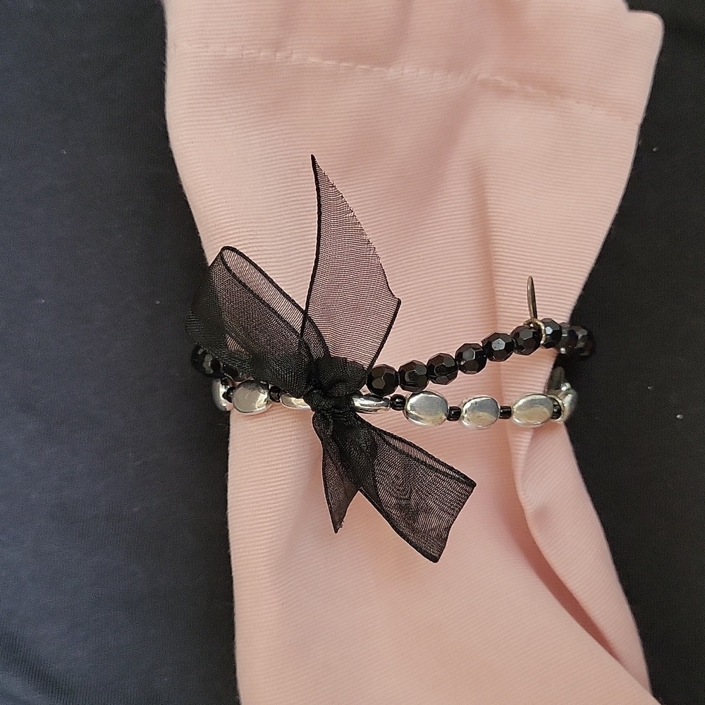 Vintage LBVYR Set of 2 Stretch Bracelets with Bow!
